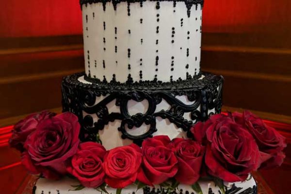 Villa-Siena-Arizona-Goth-Wedding-Cake-Karma-Event-Lighting