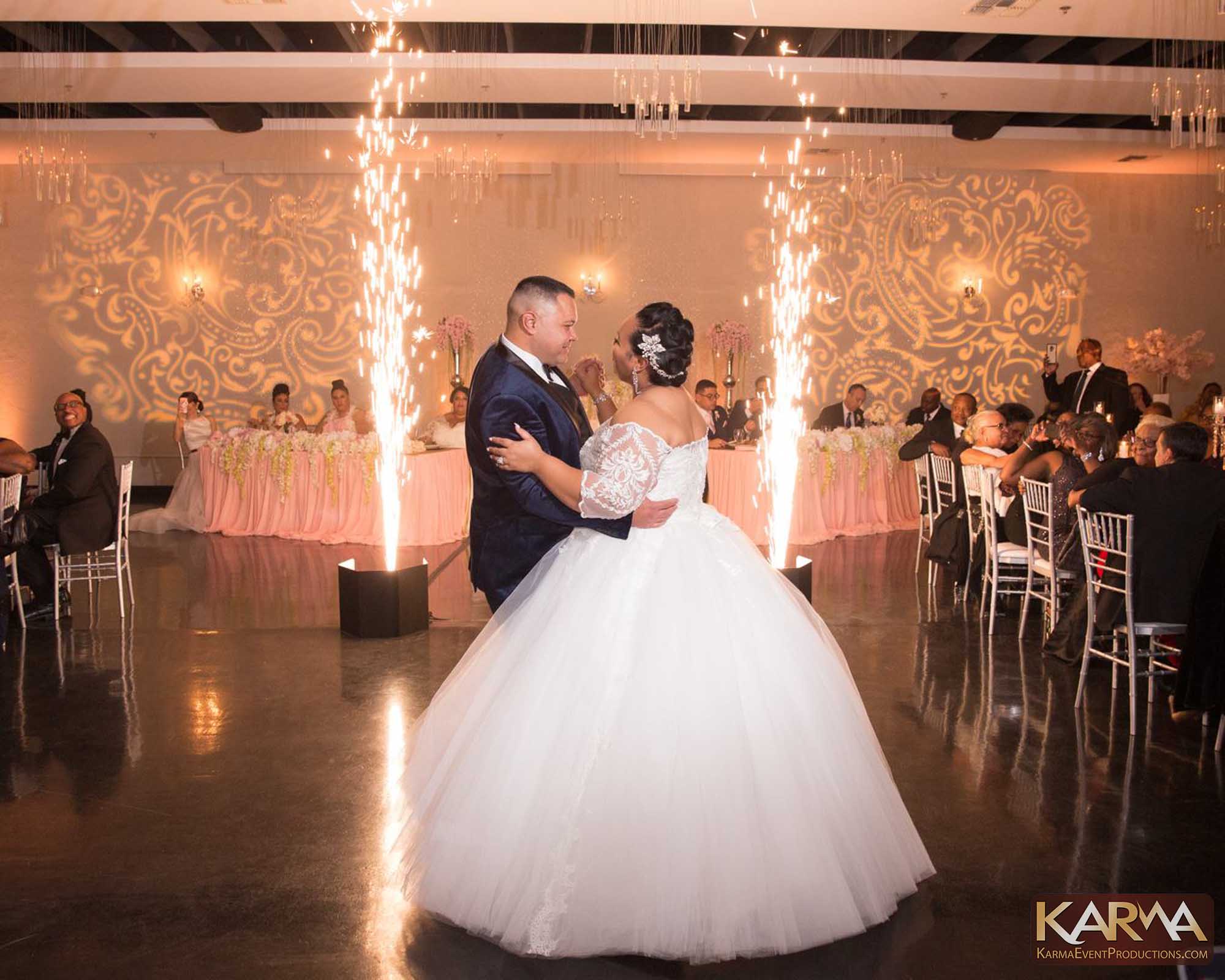 Cold-Spark-Wedding-First-Dance-Depoy-Studios-Photo-Karma-Event-Productions
